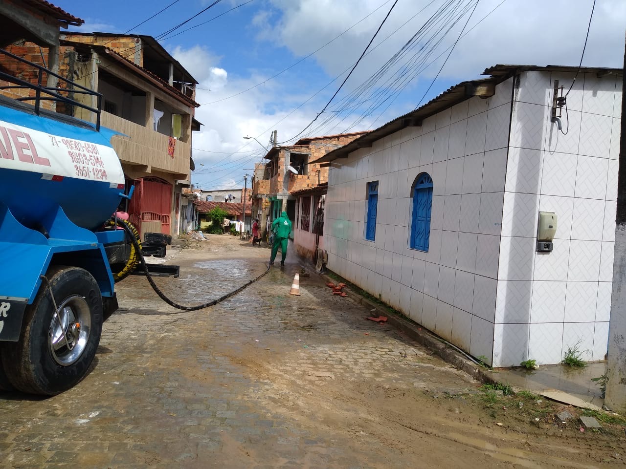 Gestão municipal intensifica desinfecção nas áreas com casos confirmados de coronavírus