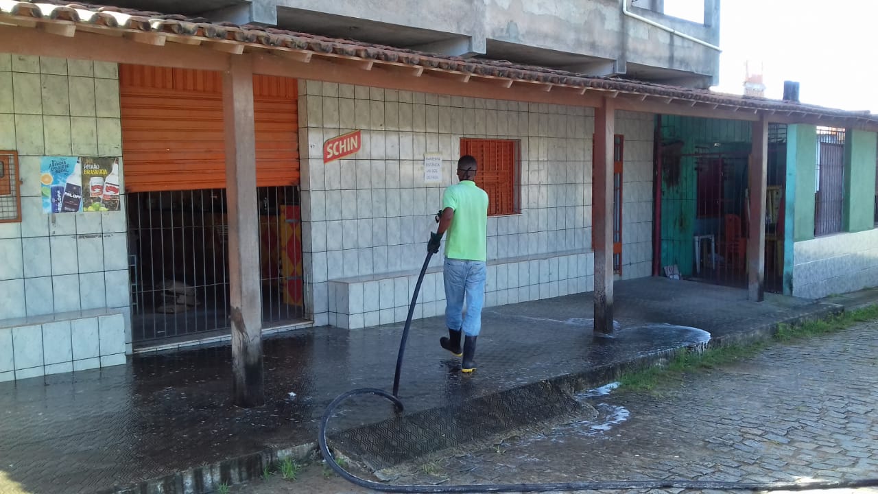 Moradores dos bairros de Paramirim e Coroado vão receber ações de desinfecções, controle de ratos e orientações nos estabelecimentos comerciais