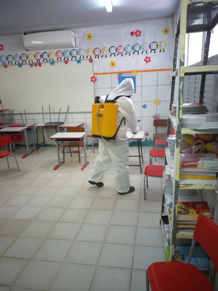 Covid-19: Prefeitura reforçou desinfecção de espaços públicos para o pleito eleitoral deste ano