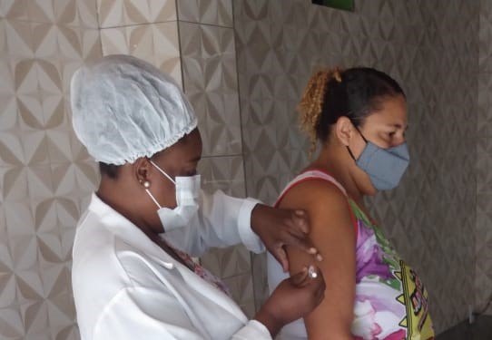 São Francisco do Conde intensifica vacinação de adultos entre 20 e 49 anos, contra sarampo, caxumba e rubéola