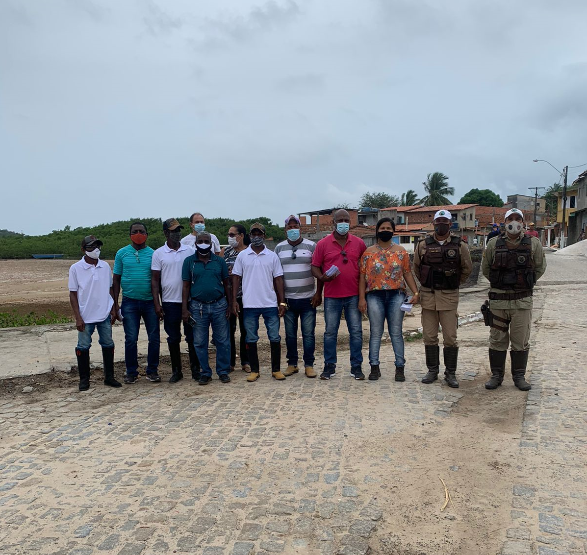 Ação da SEMAP percorreu a região do Caípe com objetivo de sensibilizar a comunidade sobre os riscos de animais soltos em vias públicas
