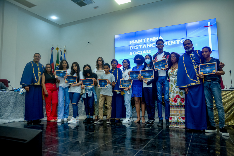 Premiação do Concurso de Redação é realizada durante Sessão Solene na Câmara de Vereadores em comemoração ao Bicentenário da Independência