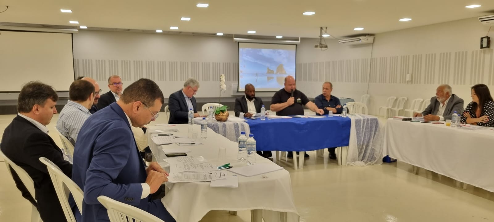 ABRAMT realizou, em São Francisco do Conde, reunião com prefeitos das cidades petrolíferas