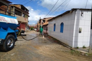 Gestão municipal intensifica desinfecção nas áreas com casos confirmados de coronavírus