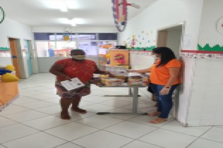 Kits de Alimentação Escolar serão distribuídos a todos os alunos da Rede Municipal de Ensino até sexta-feira (17)