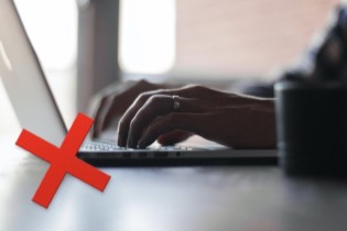 Educação repudia atos de violência a professores durante aulas on-line e busca soluções