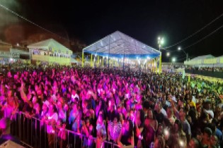 Uma multidão marcou presença na terceira noite do Arraiá Joia do Recôncavo