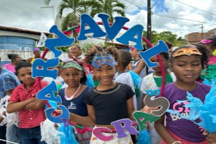 FESTA E ALEGRIA NO CRAS JABEQUARA E NO CRAS SEDE!